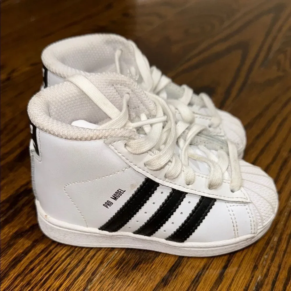 ADIDAS TODDLER PRO MODEL WHITE & BLACK SNEAKER 6